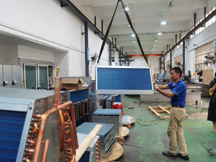 水冷螺桿冷水機停電后還能復(fù)位嗎？解密冷水機停電后的神奇表現(xiàn)